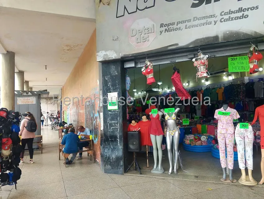 Local Comercial en Venta en Centro, Lara - 5