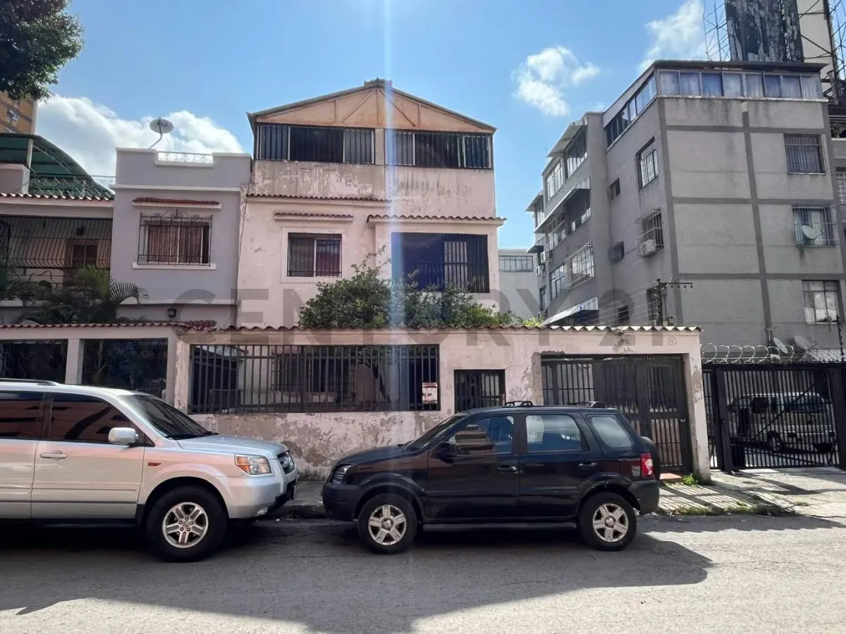 Casa en Bello Monte con gran potencial comercial - 12