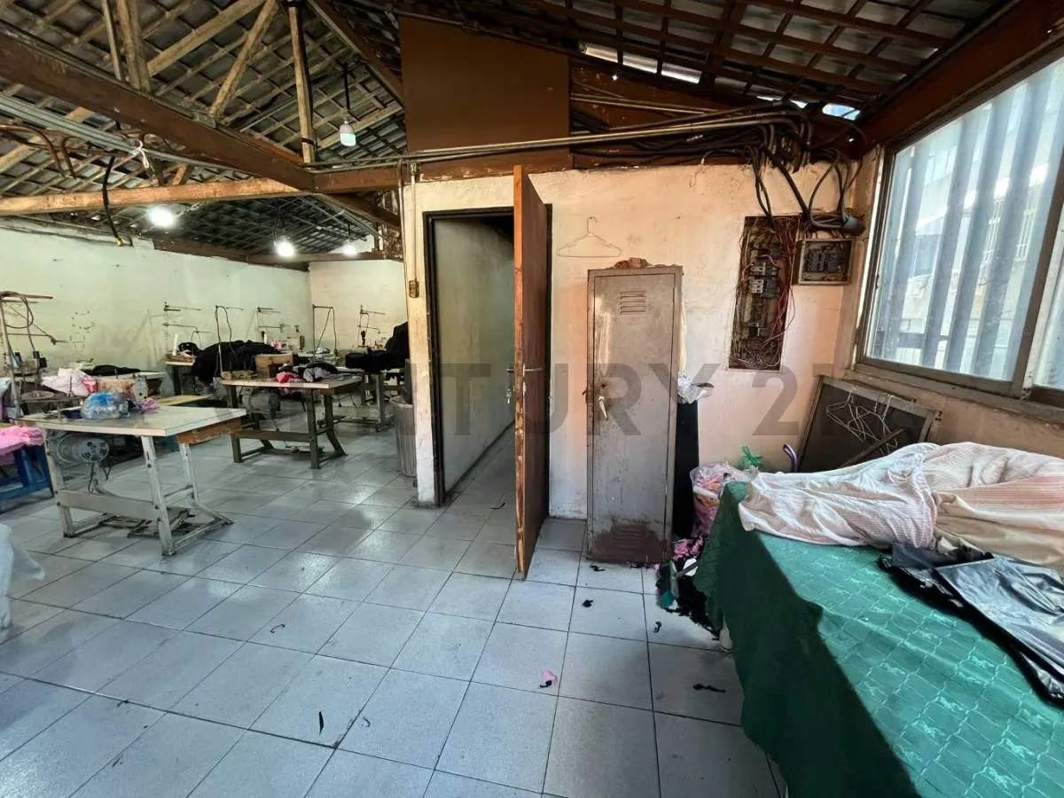 Casa en Bello Monte con gran potencial comercial - 10