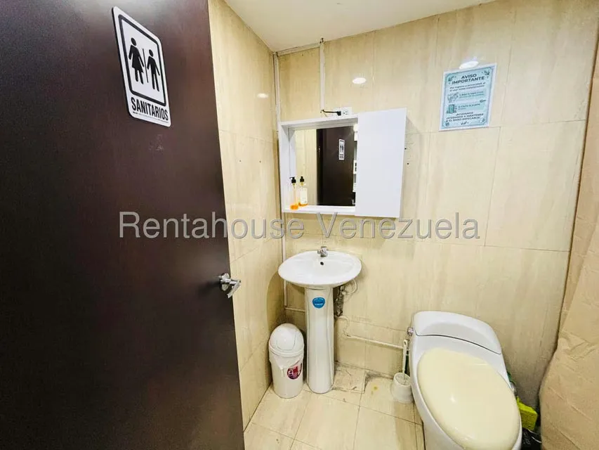 Oficina en Alquiler en Parroquia La Candelaria, Distrito Metropolitano - 11