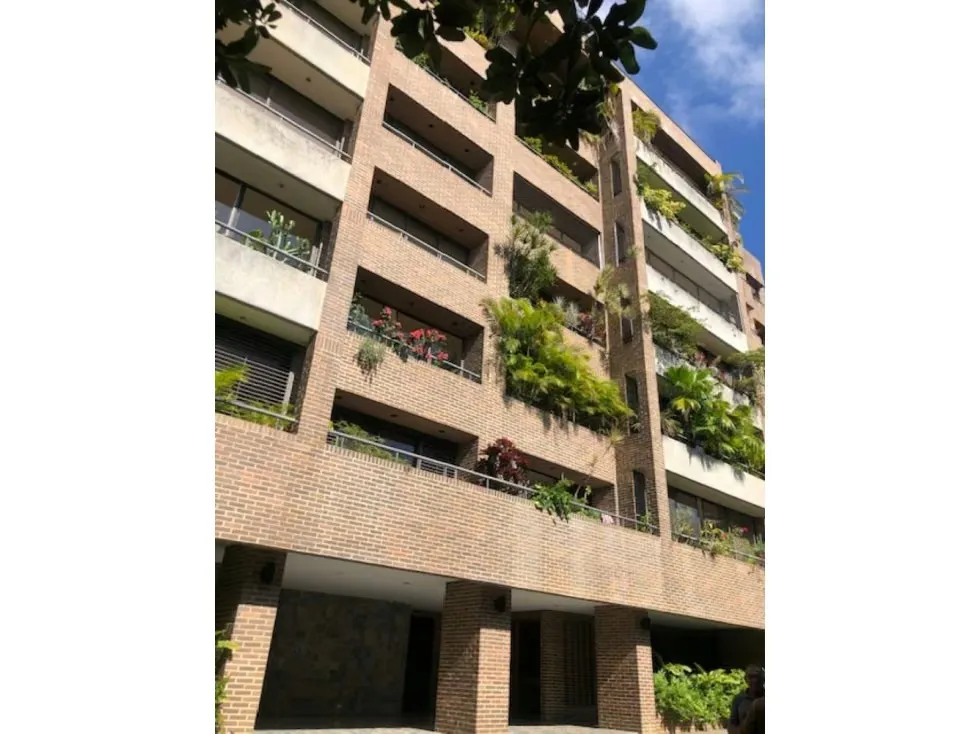 Se VND/ALQ Apto.-275m²-4H+4B-4P+1M+Vig.-Pozo-Seg.-Country Club