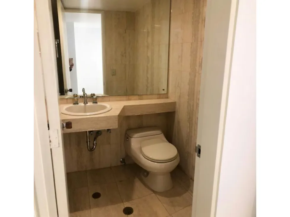 Se VND/ALQ Apto.-275m²-4H+4B-4P+1M+Vig.-Pozo-Seg.-Country Club - 32