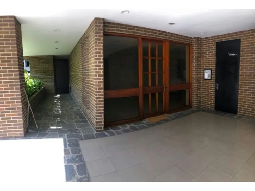 Se VND/ALQ Apto.-275m²-4H+4B-4P+1M+Vig.-Pozo-Seg.-Country Club - 8