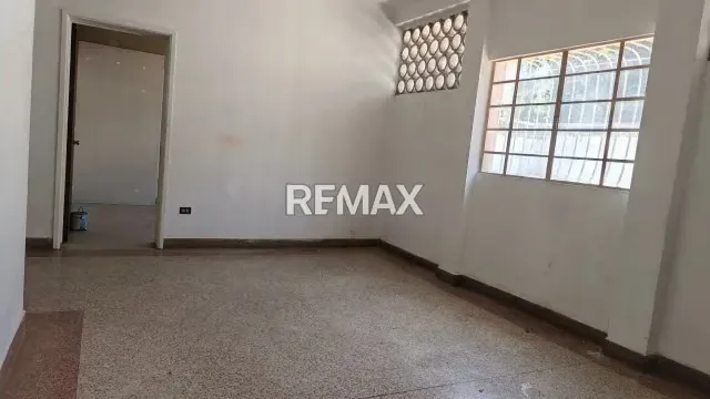 ALQUILER COMERCIAL AV VICTORIA 240MTS - 3