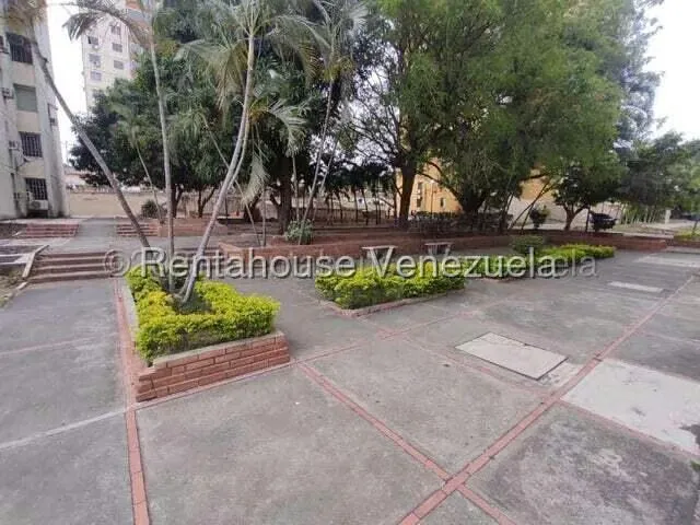 Apartamento (Multiples Niveles) en Venta en Las Guacamayas, Lara - 32