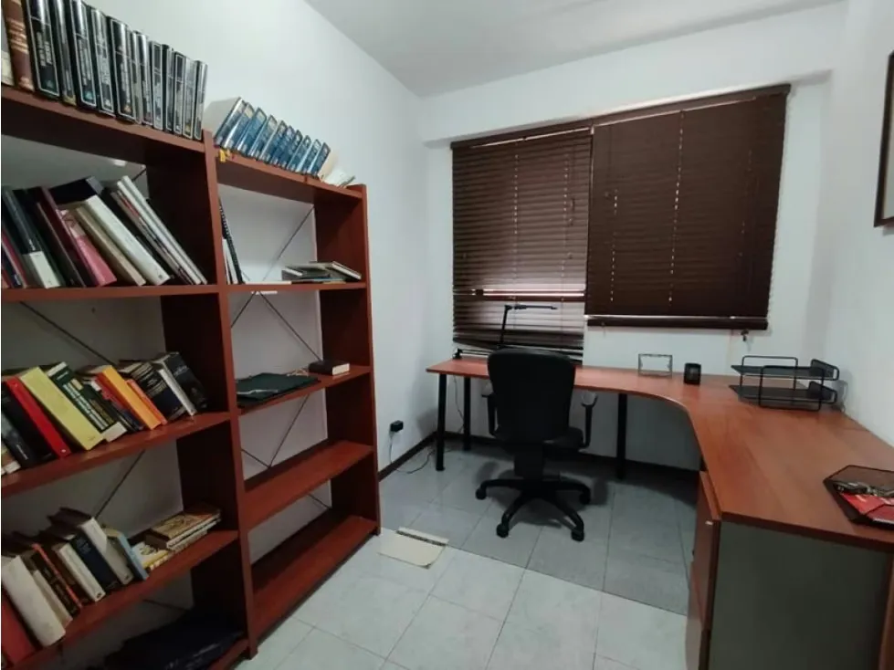 Vendo apartamento 160m2 Urbanización Miranda 7930 - 17