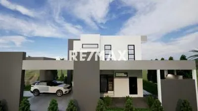 En venta Casa de 2 Niveles en Urbanización San Miguel en Obra Blanca, Maturin, Estado Monagas - 2