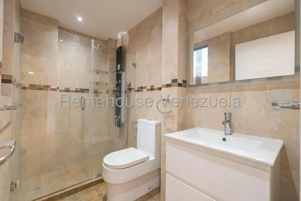 Apartamento (Penthouse) en Venta en Campo Alegre, Distrito Metropolitano - 25