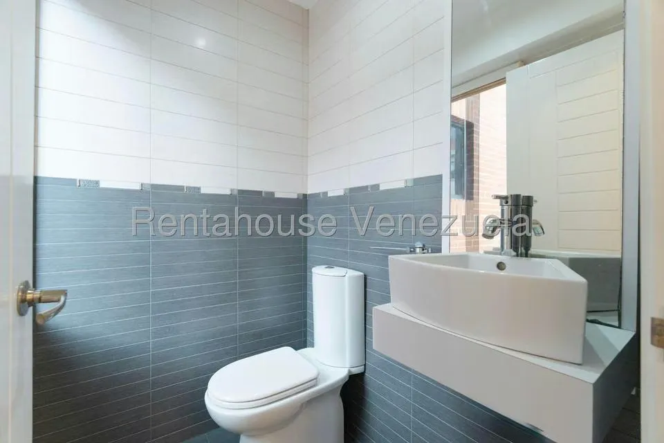 Apartamento (Penthouse) en Venta en Campo Alegre, Distrito Metropolitano - 38