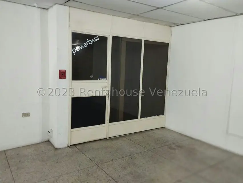 Comercial (Edificio) en Alquiler en Centro, Lara - 11
