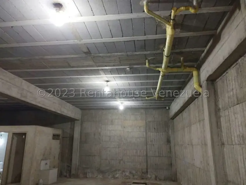 Comercial (Edificio) en Alquiler en Centro, Lara - 16