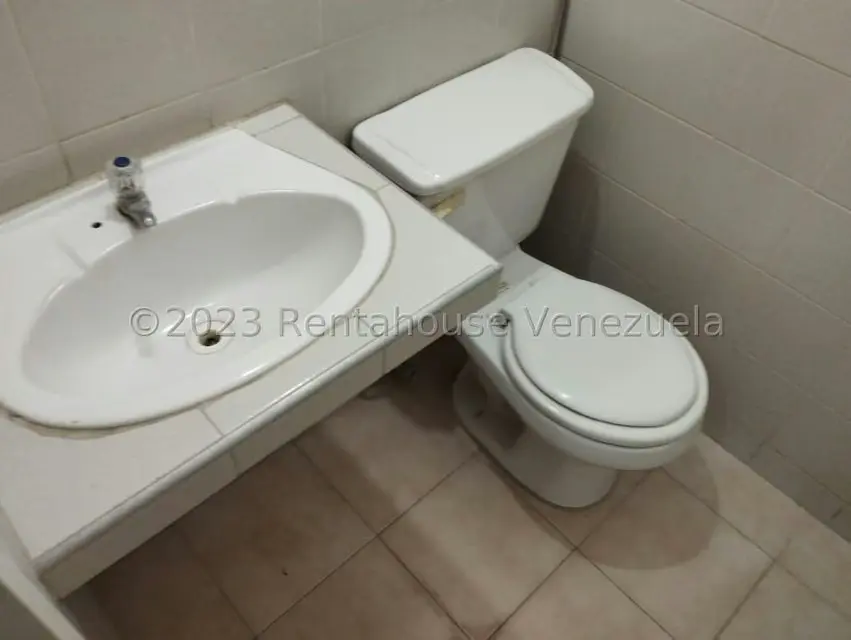 Comercial (Edificio) en Alquiler en Centro, Lara - 34