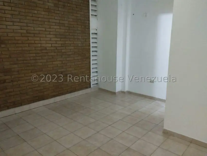 Comercial (Edificio) en Alquiler en Centro, Lara - 35