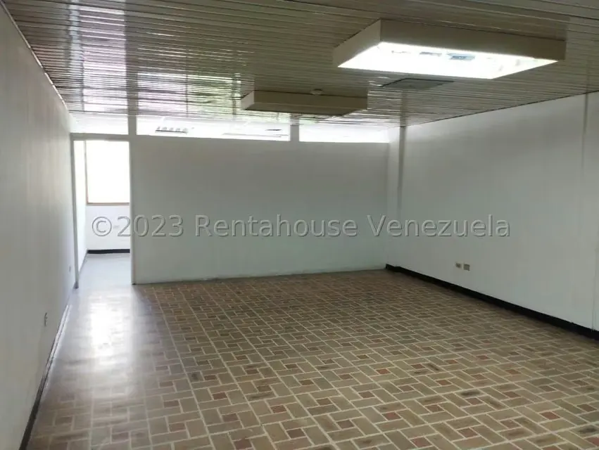 Comercial (Edificio) en Alquiler en Centro, Lara - 42