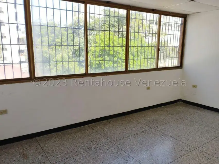 Comercial (Edificio) en Alquiler en Centro, Lara - 44
