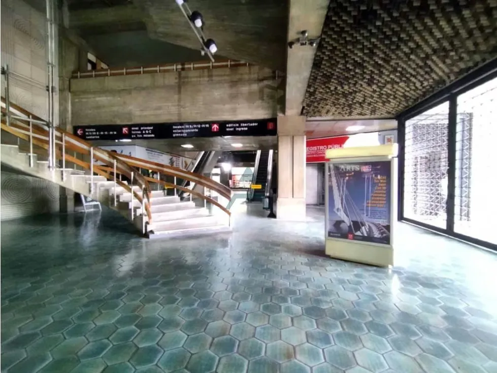 Se vende/alquila oficina 150m2 Chacao - 16
