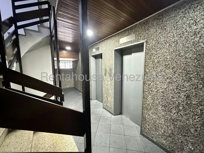 Apartamento (1 Nivel) en Venta en Santa Monica, Distrito Metropolitano - 20