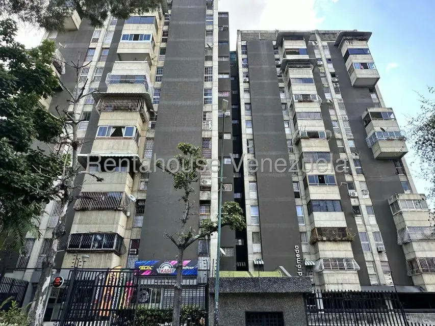 Apartamento (1 Nivel) en Venta en Santa Monica, Distrito Metropolitano - 23