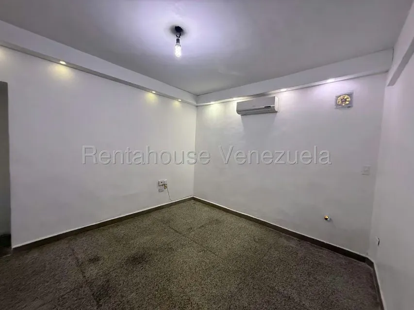 Local Comercial en Alquiler en Nueva Segovia, Lara - 4