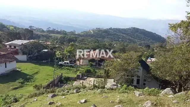 EN VENTA TERRENO EN BOROTA - 6