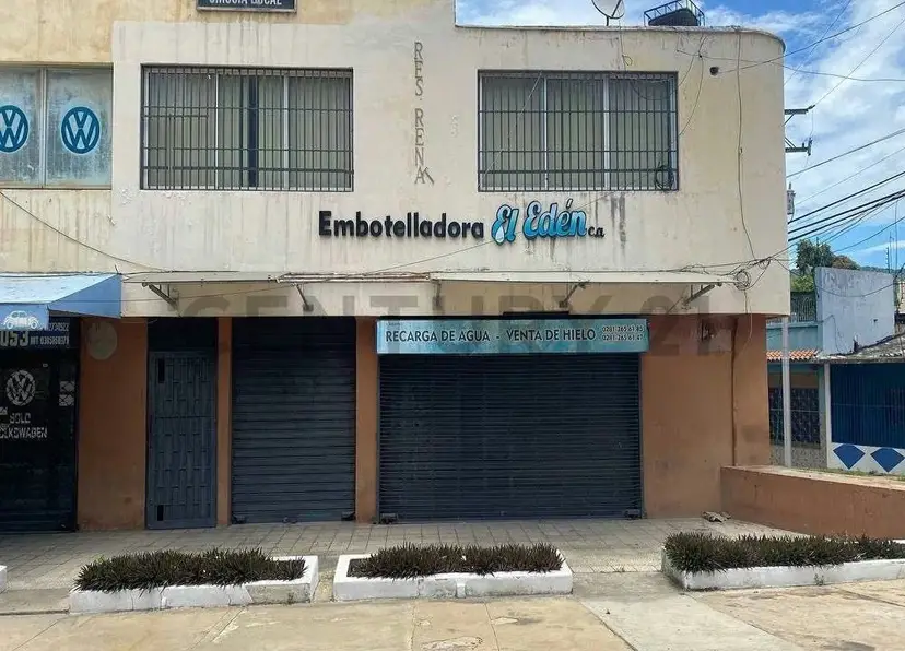 Amplio local comercial en venta en Puerto La Cruz