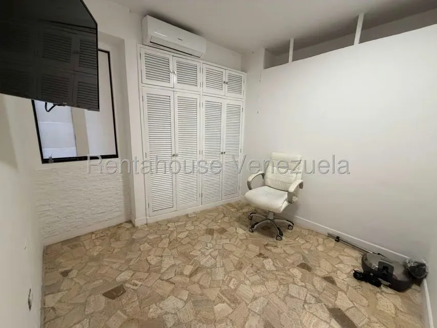 Apartamento (1 Nivel) en Venta en El Rosal, Distrito Metropolitano - 21