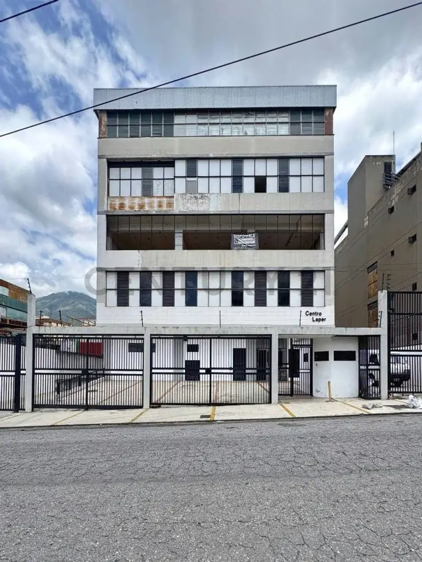 VENTA DE EDIFICIO INDUSTRIAL, UBICADO EN PALO VERDE.