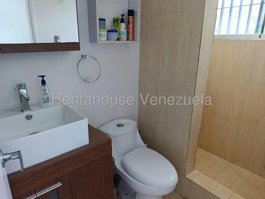 Apartamento (1 Nivel) en Venta en Guaicay, Distrito Metropolitano - 11
