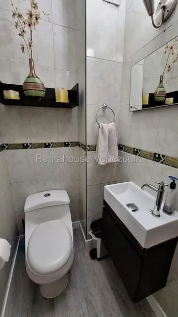 Apartamento (1 Nivel) en Venta en Guaicay, Distrito Metropolitano - 6