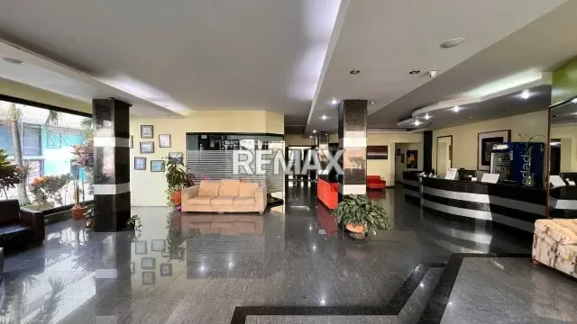 Edificio Comercial ubicado en el Sector Barrio San Carlos Hotel Mon Cricket. - 7