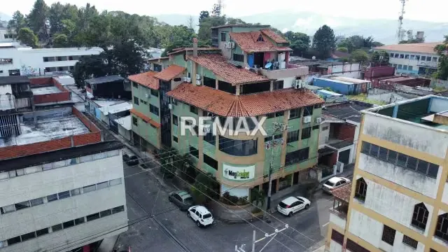 Edificio Comercial ubicado en el Sector Barrio San Carlos Hotel Mon Cricket. - 8