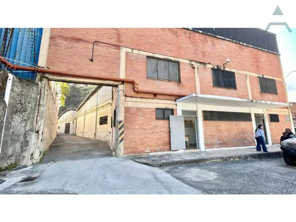 Se Alquila Galpon 1200m² Guarenas - 7