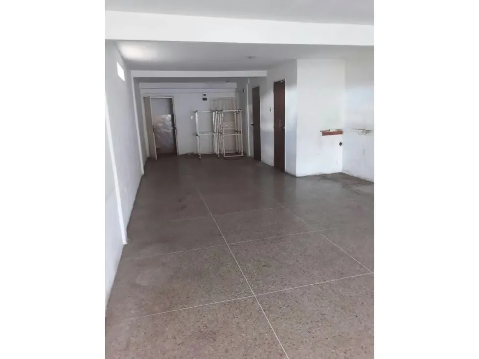 Alquiler de local en catia 90mtrs - 3