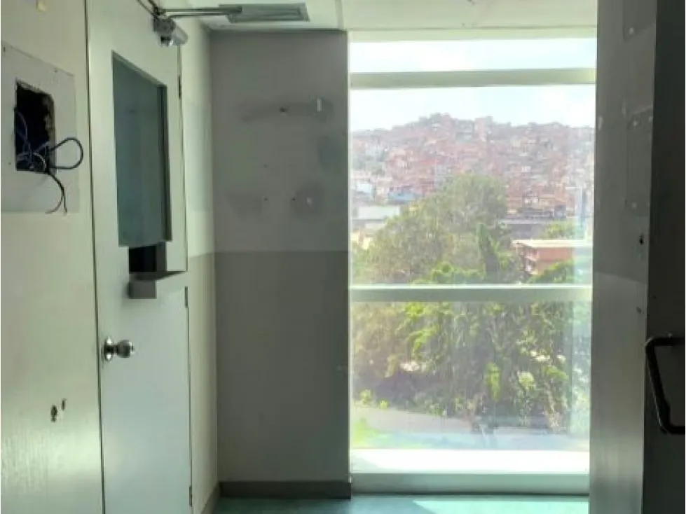 ALQUILER OFICINA 46 M2 EN LA URBINA (RR) - 7