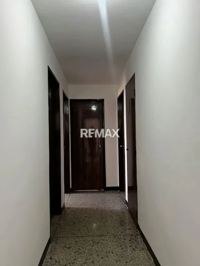 Apartamento en Venta Conjunto Residencial. La Florida Edif. Aragua - 11