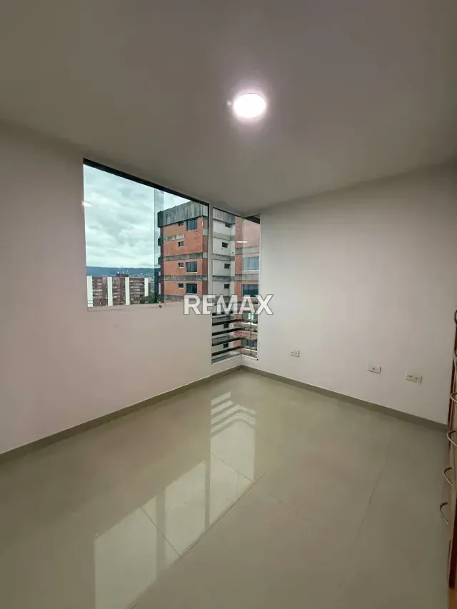 APARTAMENTO EN VENTA - 2