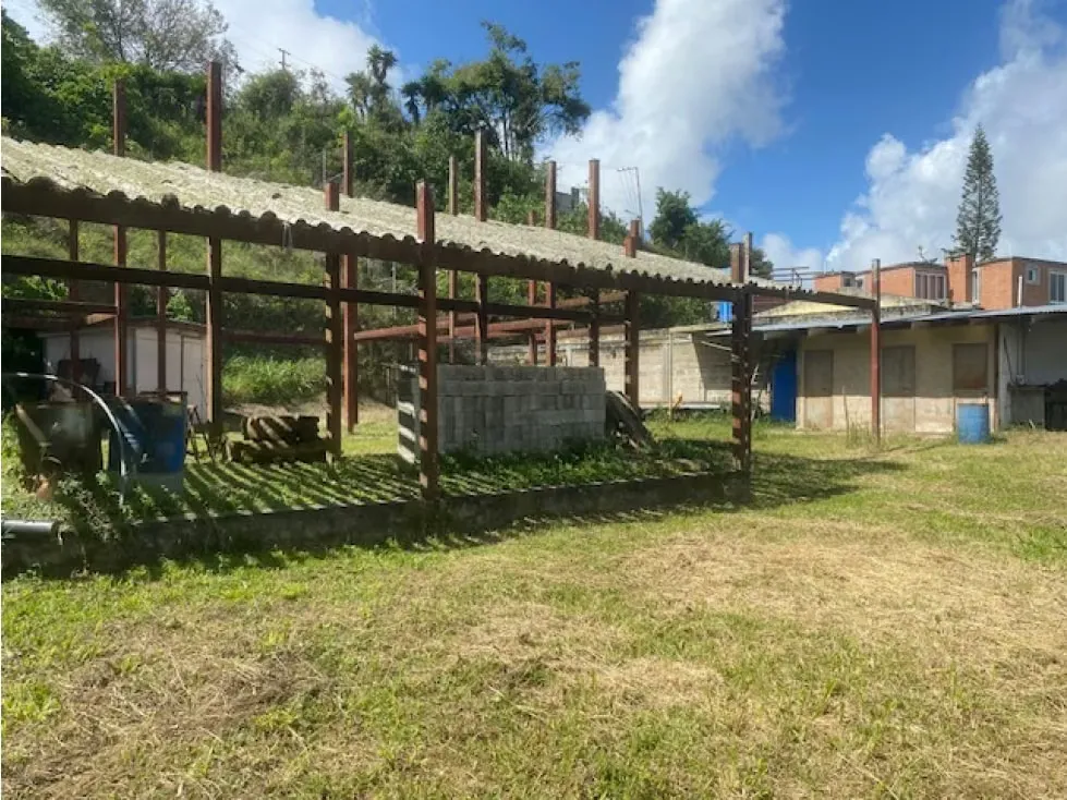 Vendo Terreno en Urbanización Altos de Los Guayabitos - 3
