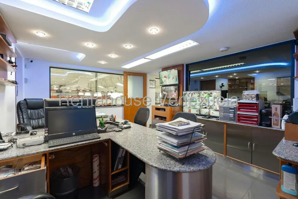 Local Comercial en Venta en Los Chaguaramos, Distrito Metropolitano - 11