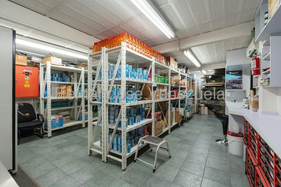 Local Comercial en Venta en Los Chaguaramos, Distrito Metropolitano - 29