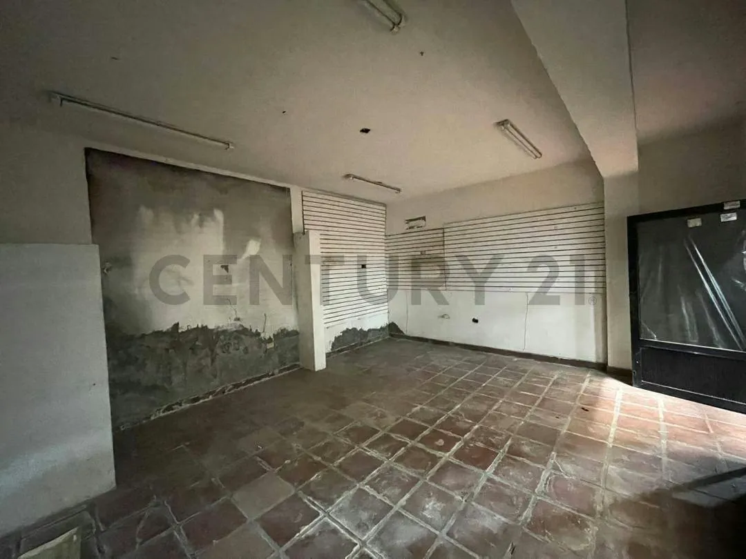Century 21 ofrece en alquiler Local en el CC Paseo Colonial en Barcelona - 6