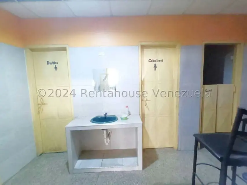 Comercial (Local Comercial) en Venta en Centro, Lara - 13