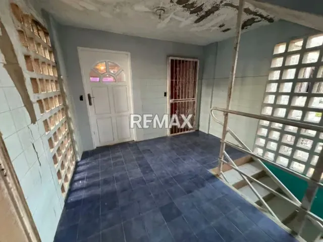 Venta de Apartamento Conjunto Residencial Porlamar - 2
