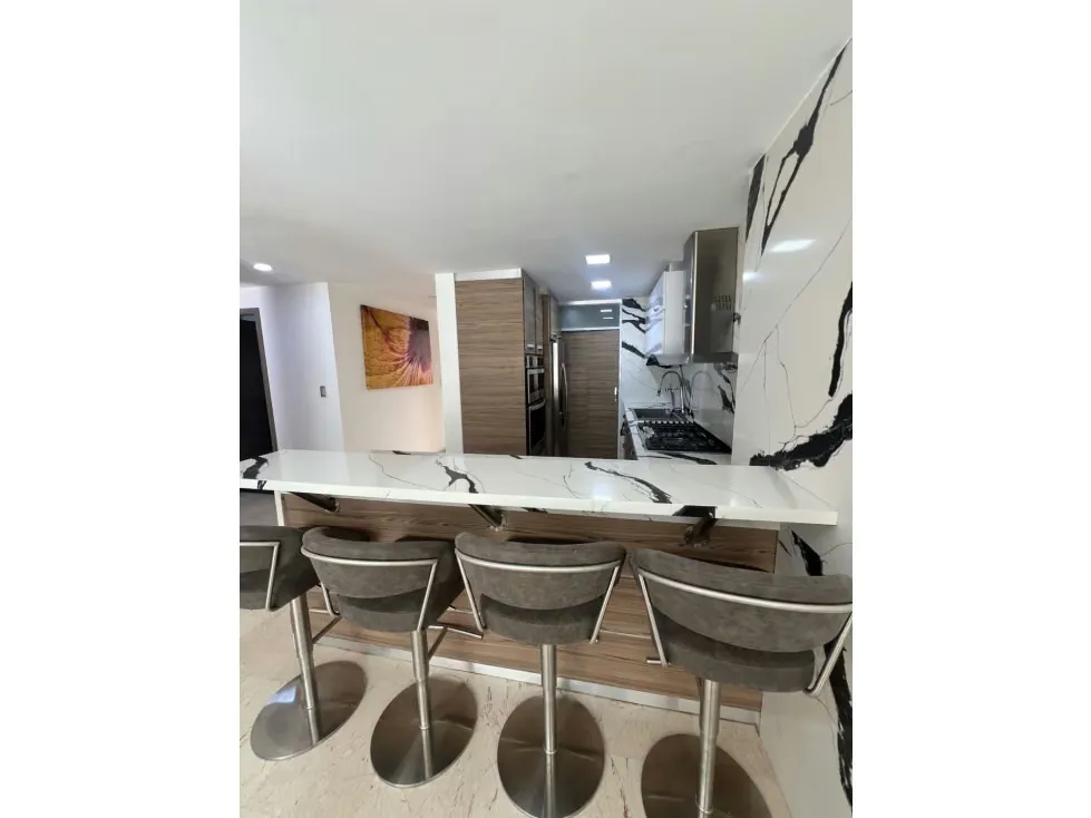 SE VENDE APARTAMENTO EN ESCAMPADERO - 4