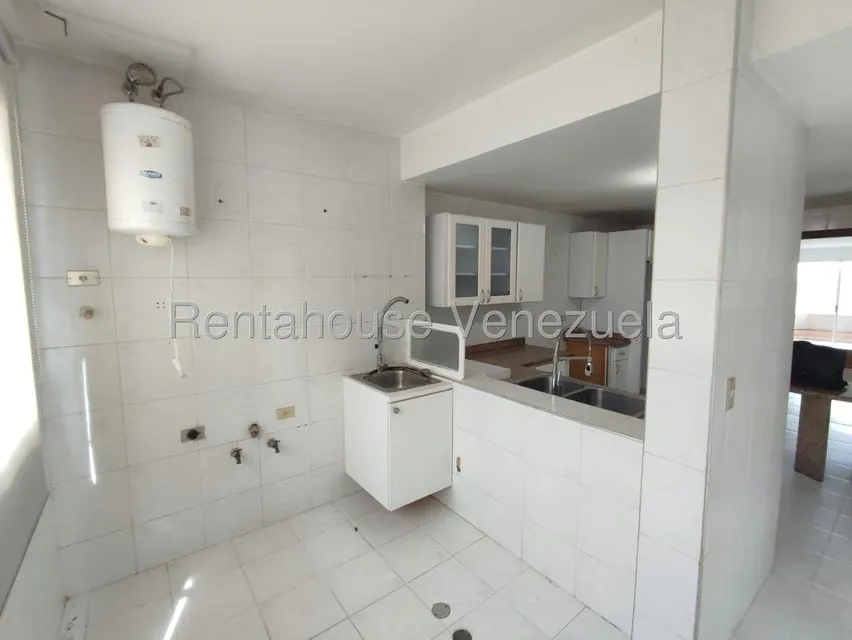 Apartamento (1 Nivel) en Venta en El Bosque, Carabobo - 14