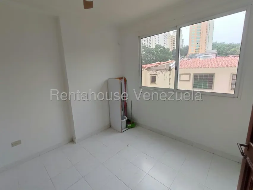Apartamento (1 Nivel) en Venta en El Bosque, Carabobo - 16