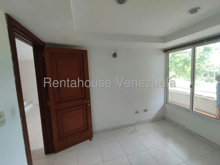 Apartamento (1 Nivel) en Venta en El Bosque, Carabobo - 32