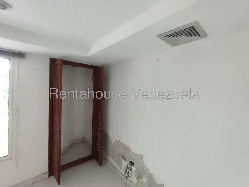 Apartamento (1 Nivel) en Venta en El Bosque, Carabobo - 33