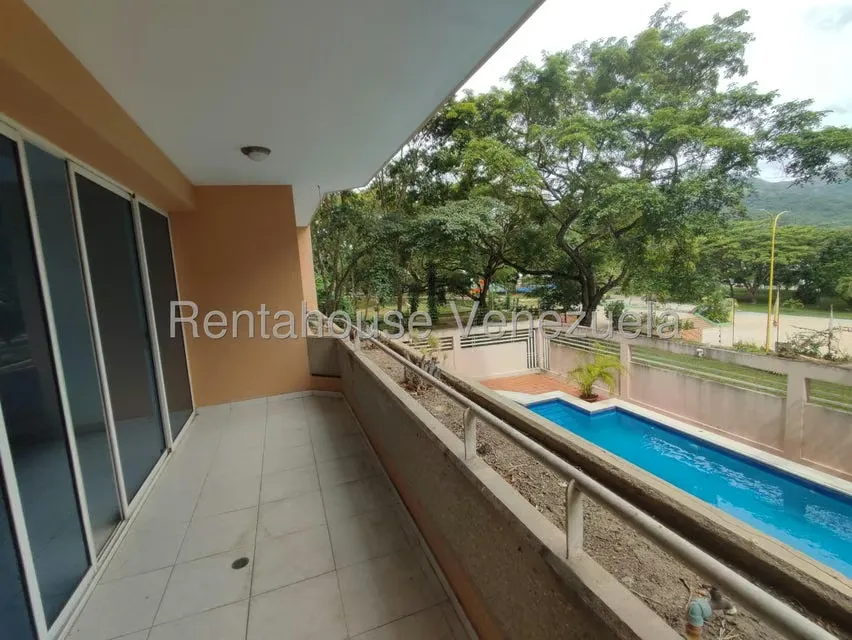 Apartamento (1 Nivel) en Venta en El Bosque, Carabobo - 36