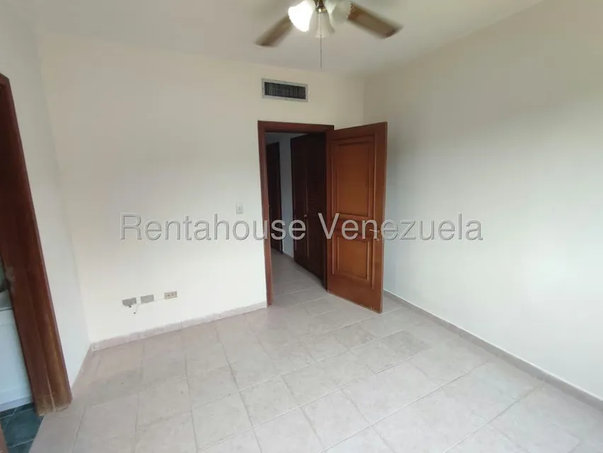Apartamento (1 Nivel) en Venta en El Bosque, Carabobo - 52