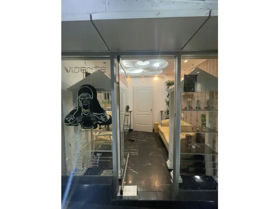 Vendo Local en C.C. San Ignacio - 2